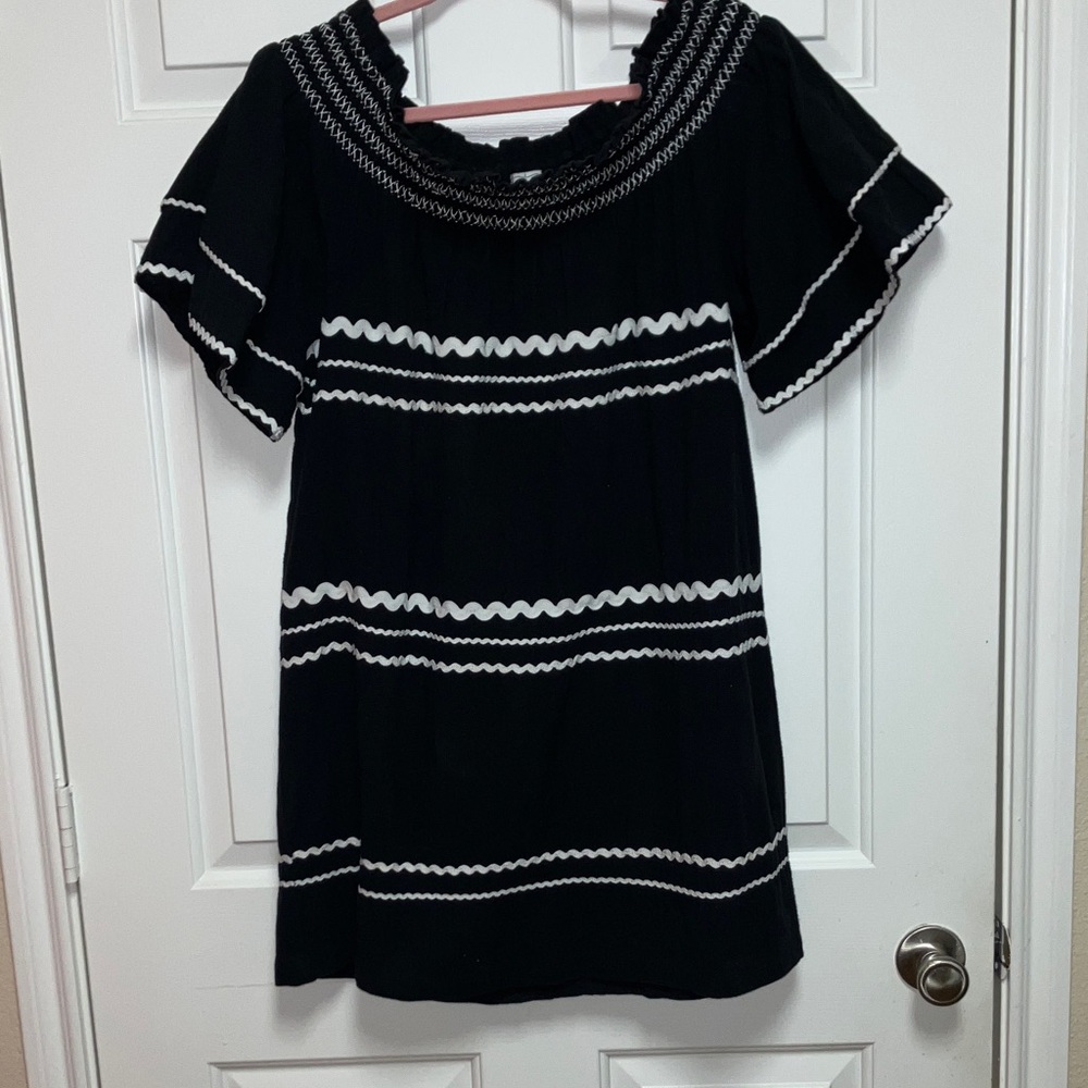 MudPie Black Mini Peasant Dress with White Brocade Accents Size Large